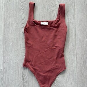 Aritzia babaton contour bodysuit